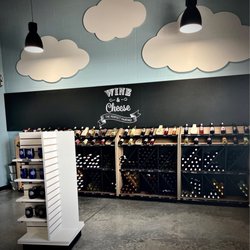 Ellsworth Cooperative Creamery-Menomonie - Wine & Cheese