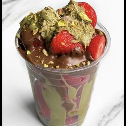 The Sweet Sugar Vault - Dubai Strawberries