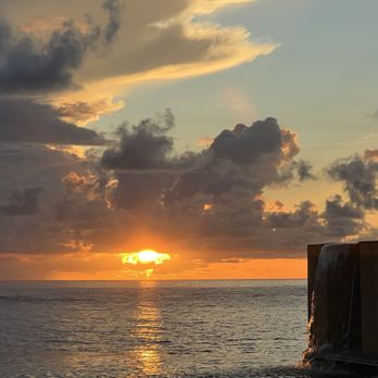 Oyster Bay Beach Resort - September 21, 2026 - the morning sunrise continues - Resorts Near Me - Emerald, VIC Oyster Bay Beach Resort - September 21, 2026 - the morning sunrise continues - Resorts Near Me - Emerald, VIC