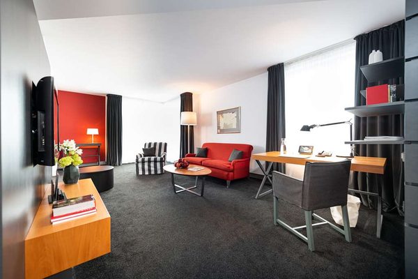 THE MADISON Hotel Hamburg by null