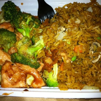 Beijing Cafe - Chicken and broc - Chinese Near Me - Saint Johns, Florida