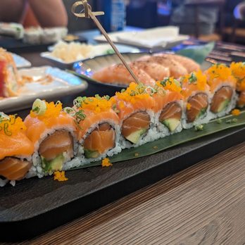 Bengee Sushi - Super Salmon Roll - Japanese Near Me - Chino, California
