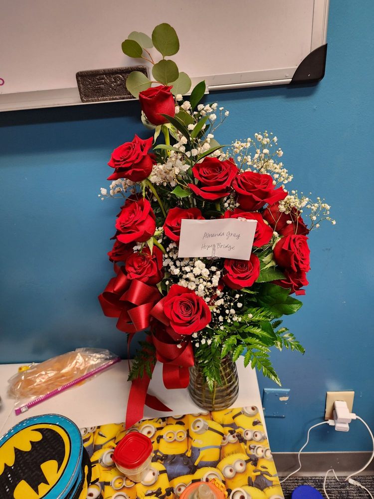 HOMETOWN PETALS & MORE Updated June 2024 13 Photos 229 E Main St