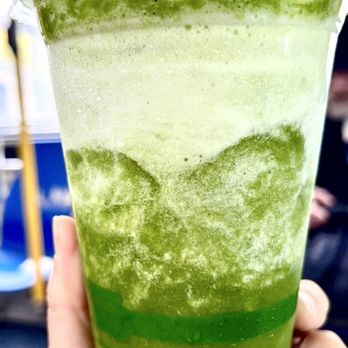 Cafe de Casa - Green juice 4/26/25 - Brazilian Near Me - San Francisco, California