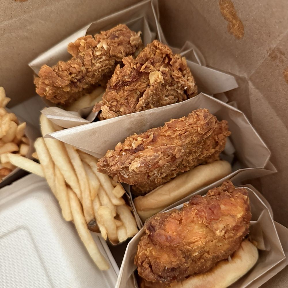 Daybird - Chicken Shop Near Me - Los Angeles, California