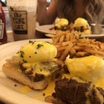 Fig Tree Cafe - My Braised Angus Beef Short Ribs Bennie and my friend's House Made Lobster & Blue Crab Cakes Bennie - Breakfast & Brunch Near Me - San Diego, California