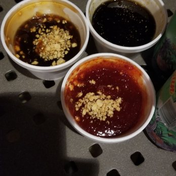 Itchy Butt - So many sauces!!! - Korean Near Me - Honolulu, Hawaii