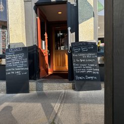 Delvino's Grill & Pasta House - Front