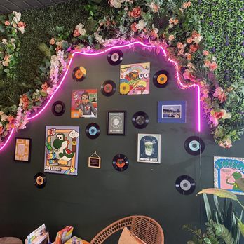 Jade Lounge - Cute tiny photo op spot with games and only room for 2 people - Desserts Near Me - Tacoma, Washington