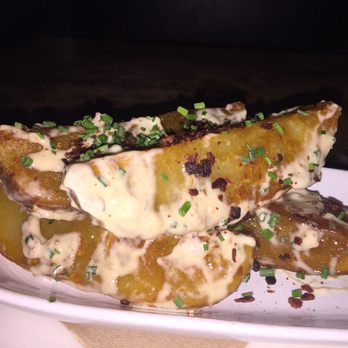Red Table - Potato wedge - Gastropubs Near Me - Huntington Beach, California