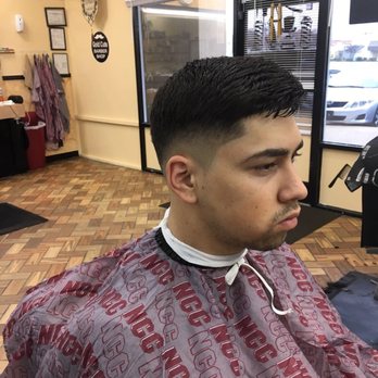 Gold Cuts Barbershop - Barbers Near Me - Memphis, Tennessee Gold Cuts Barbershop - Barbers Near Me - Memphis, Tennessee