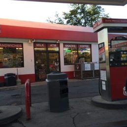 Exterior photo of Phillips 66 - Crystal Lake, Illinois Exterior photo of Phillips 66 - Crystal Lake, Illinois