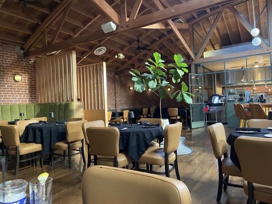 Alley on vermont by null