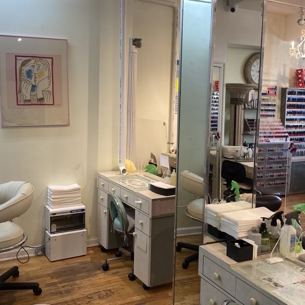 Queen’s Nail And Spa - Inside - Nail Salons Near Me - Queens, New York