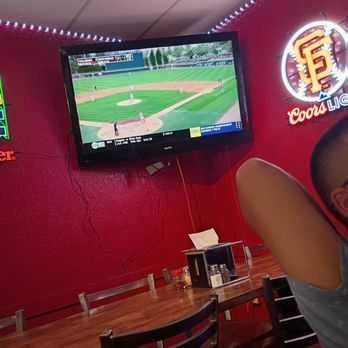 Slam Dunk Pizza - Pizza Near Me - Ukiah, California Slam Dunk Pizza - Pizza Near Me - Ukiah, California