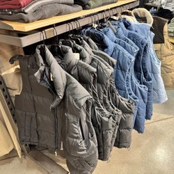 Levi’s Outlet Store - Vest