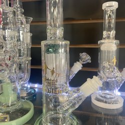 Cream Smoke & Vape Shop