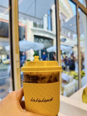 La La Land Kind Cafe by null