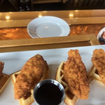 Red Barrel Restaurant - American Near Me - Chicago, Illinois