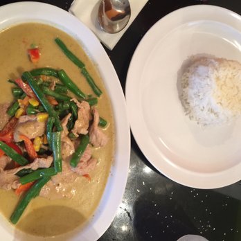 Arroy Thai - Green curry sauce pork - Thai Near Me - Wesley Chapel, Florida Arroy Thai - Green curry sauce pork - Thai Near Me - Wesley Chapel, Florida