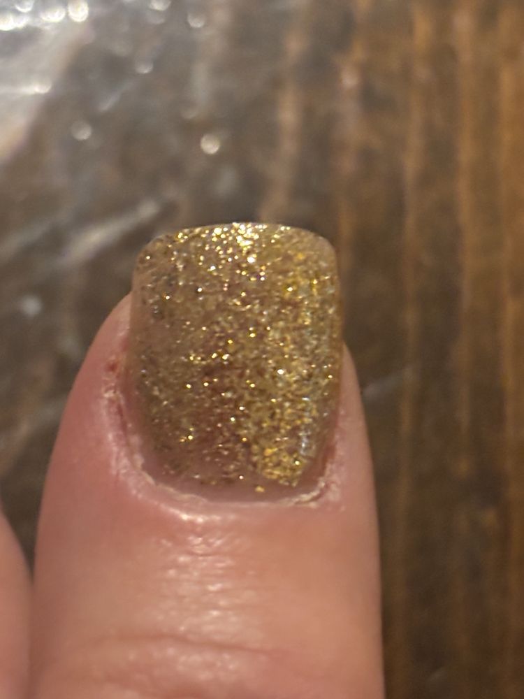 Luxury Nail Spa Logo
