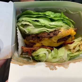BurgerFi - BURGERFI CHEESEBURGER - Hot Dogs Near Me - Jacksonville, Florida BurgerFi - BURGERFI CHEESEBURGER - Hot Dogs Near Me - Jacksonville, Florida
