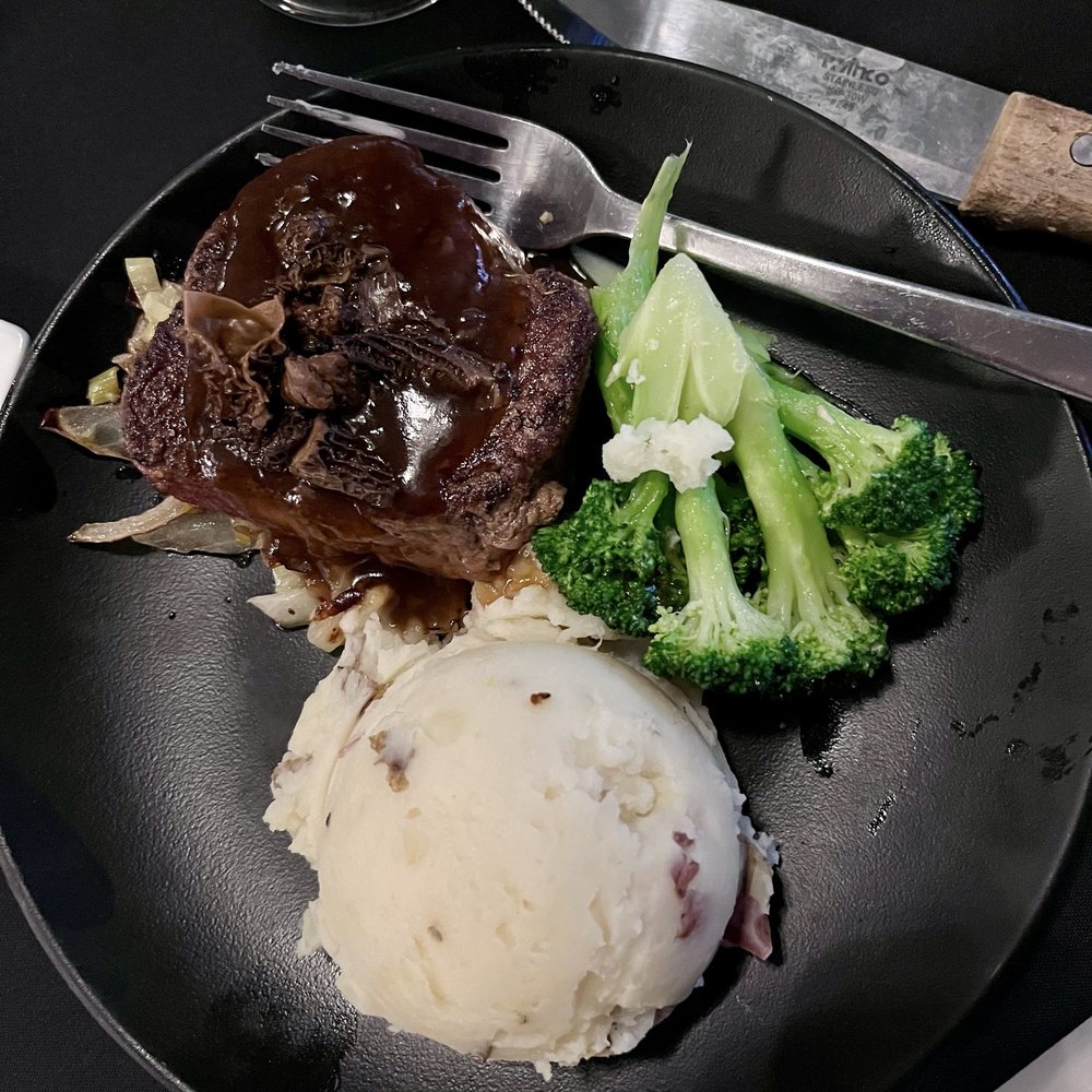 Chloe's Chop House