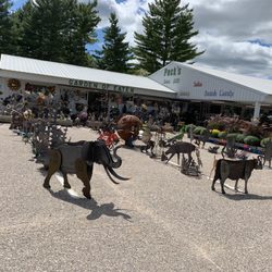 Peck's Farm Market 1 West