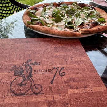 Two Sisters Vineyards - Truffle pizza - Wine Tours Near Me - Niagara-on-the-Lake, Ontario