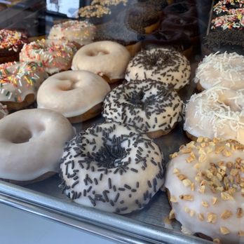Donut King - Variety of donut toppings - Donuts Near Me - Los Angeles, California Donut King - Variety of donut toppings - Donuts Near Me - Los Angeles, California