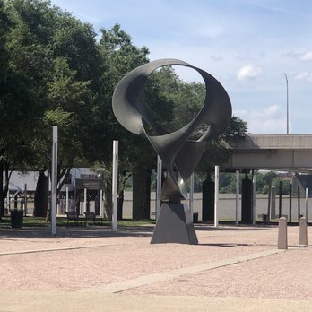 Tetra Sculpture - Public Art Near Me - Louisville, Kentucky Tetra Sculpture - Public Art Near Me - Louisville, Kentucky