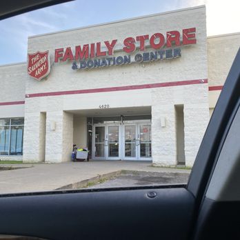 The Salvation Army Thrift Store - This is the Southeast 14th in University why I do have a video, but I am unable to load it on the site - Thrift Stores Near Me - Des Moines, Iowa