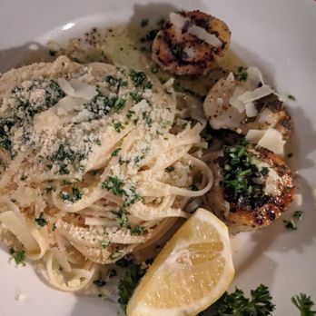 Mamma Mia - Scallops with pasta - Italian Near Me - Bakersfield, California Mamma Mia - Scallops with pasta - Italian Near Me - Bakersfield, California