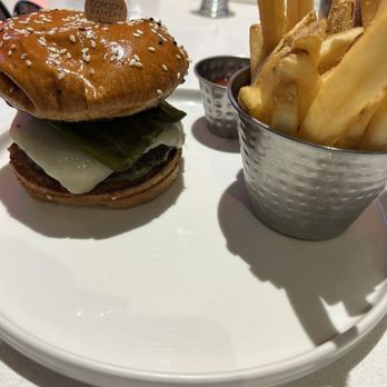 Gordon Ramsay Burger Las Vegas - Burgers Near Me - Las Vegas, Nevada
