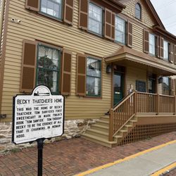 Mark Twain Boyhood Home & Museum - Thatcher home