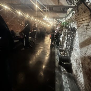 The Woody on Main - Dance Clubs Near Me - Columbia, South Carolina