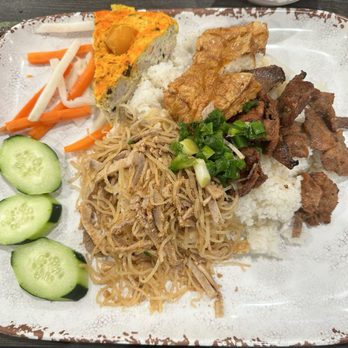 Com Tam Kieu - 40. Com Tam Thit Nuong Bi Cha Cua Trung Muoi Tau Hu Ky - Vietnamese Near Me - San Gabriel, California