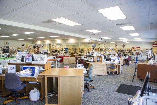 ROCKY MOUNTAIN SEWING & VACUUM - 26 Photos & 18 Reviews - 15400 E Smoky