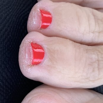 Aquatic Nail Spa - I did enlarge this so you could see the "shine" that's not shine it's freaking dead skin!!!! - Nail Salons Near Me - Madison, Alabama