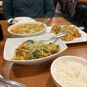 White Yak Restaurant - Thentuk, Shatrak, cauliflower - Himalayan/Nepalese Near Me - Philadelphia, Pennsylvania White Yak Restaurant - Thentuk, Shatrak, cauliflower - Himalayan/Nepalese Near Me - Philadelphia, Pennsylvania