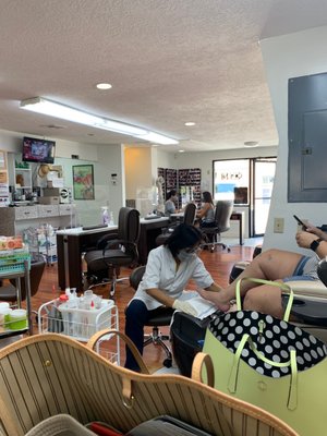 RIVER OAKS NAILS & SPA - 13 Photos & 40 Reviews - 1943 W Gray St