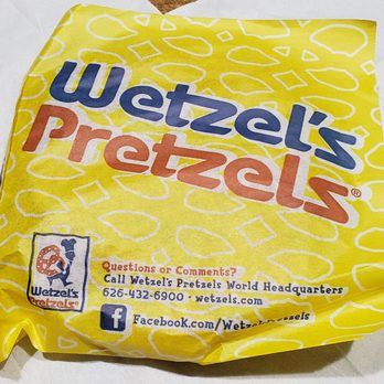 Wetzel's Pretzels - Pretzel bag - Pretzels Near Me - Cabazon, California