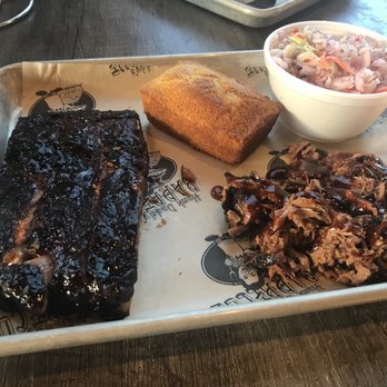 Hank Daddy's Barbecue - Bbq smoke ribs and brisket platter - Southern Near Me - Vaughan, Ontario