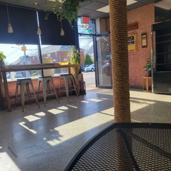 The Sandwich Shop SI - Interior