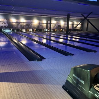 Pinstripes - Bowling Near Me - Beachwood, Ohio Pinstripes - Bowling Near Me - Beachwood, Ohio
