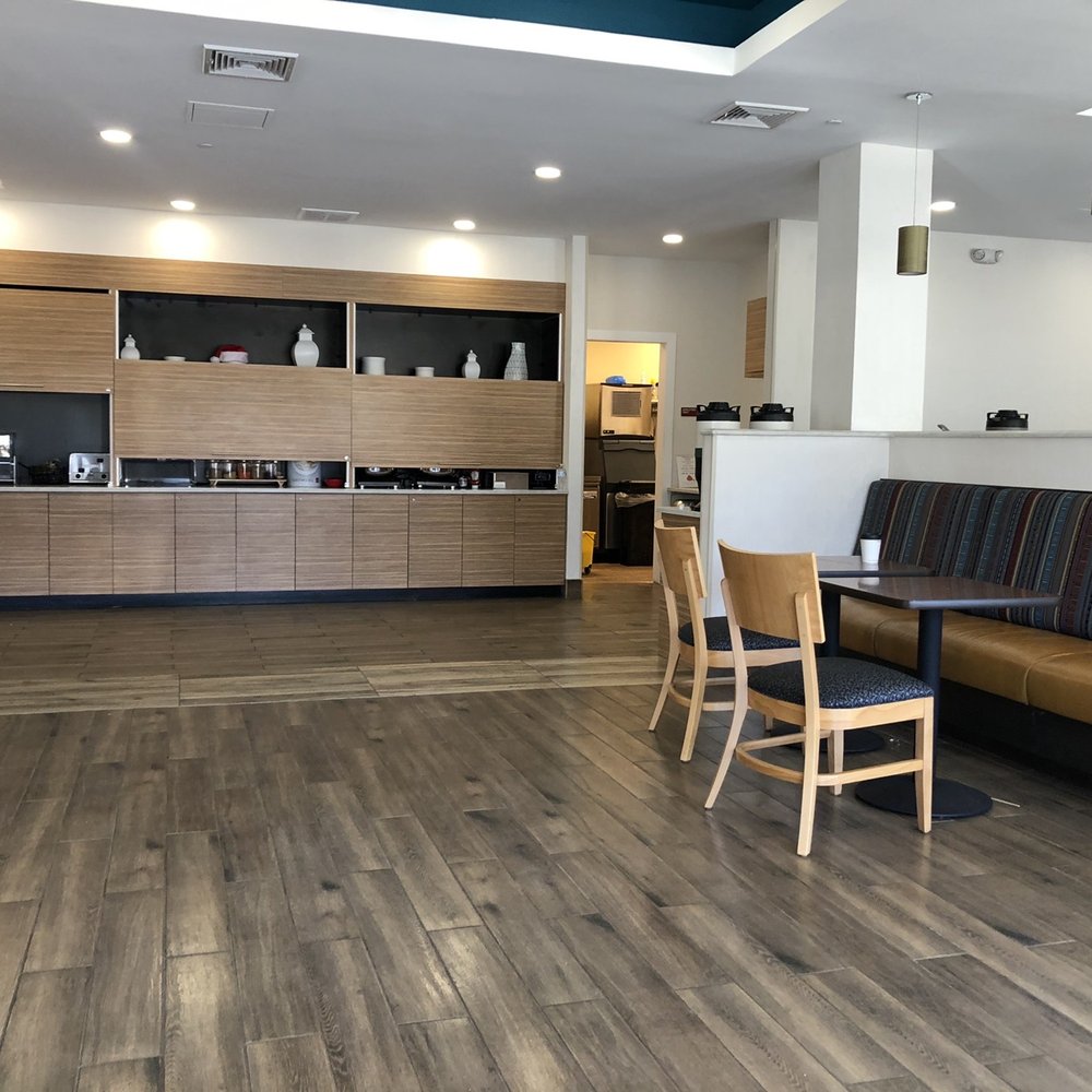 TownePlace Suites by Marriott Clinton - Breakfast dining area - Hotels Near Me - Clinton, New Jersey TownePlace Suites by Marriott Clinton - Breakfast dining area - Hotels Near Me - Clinton, New Jersey