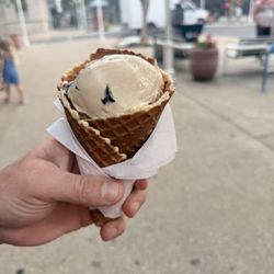 Kilwins Ice Cream - Chocolate - Fudge - Cappuccino chocolate chip in waffle cone