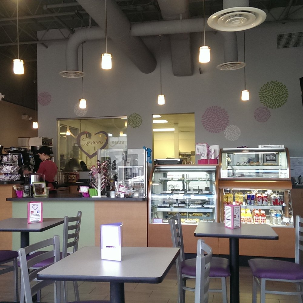 Cameron's Coffee & Chocolates - Cute little shop and wonderful display case for their yummy chocolates - Coffee & Tea Near Me - Fairfax, Virginia