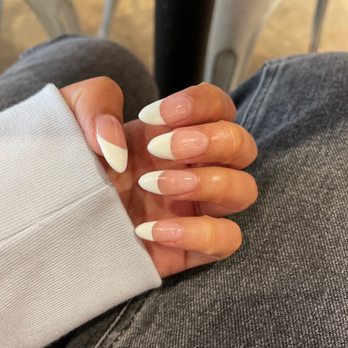 InstaBeauty - French tip - Nail Salons Near Me - Los Angeles, California InstaBeauty - French tip - Nail Salons Near Me - Los Angeles, California