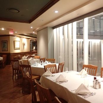 Bobby Van's Grill - American Near Me - Washington, DC, District of Columbia